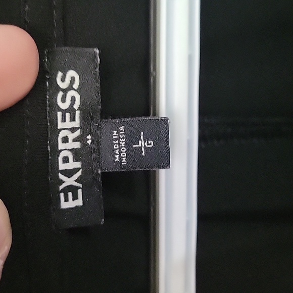 Black Sleeveless Top - Picture 2 of 3